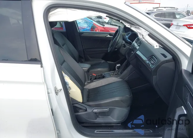 3VVCB7AX5NM066755: 44090421