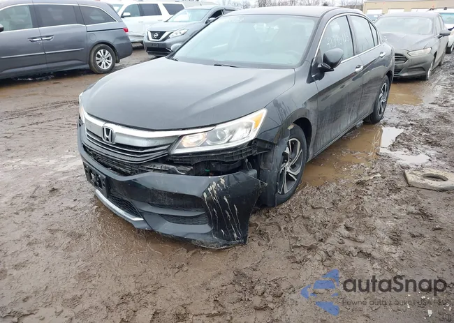 1HGCR2F35HA262068: 44090423