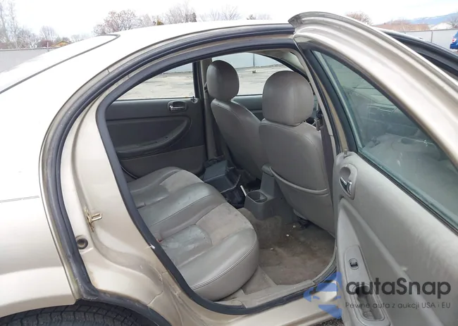 1C3EL66R54N218857: 44090436