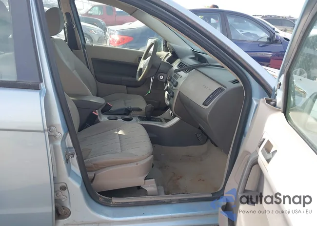 1FAHP35N98W287941: 44090476