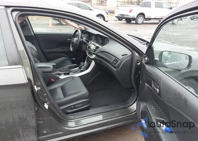 1HGCR2F86FA069548: 44090501