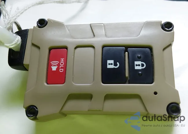 3TMCZ5AN0PM581873: 44091644