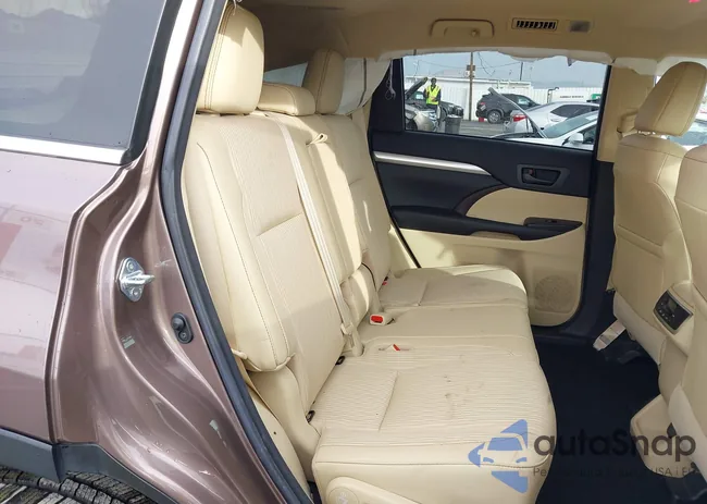 5TDZZRFH5HS218183: 44091734