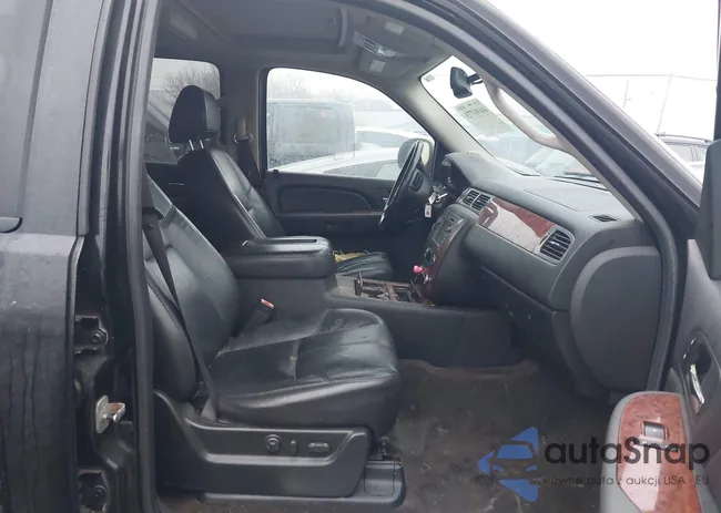 1GNFK13068R248256: 44091773