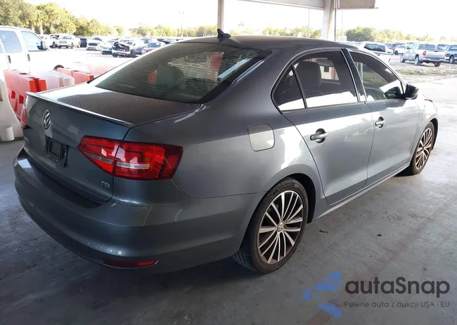 3VWB17AJ8FM211519: 44091827