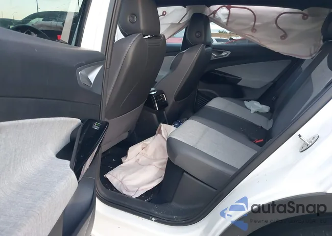 1V2CMPE81PC015736: 44091957