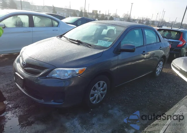 2T1BU4EE2CC835035: 44092001