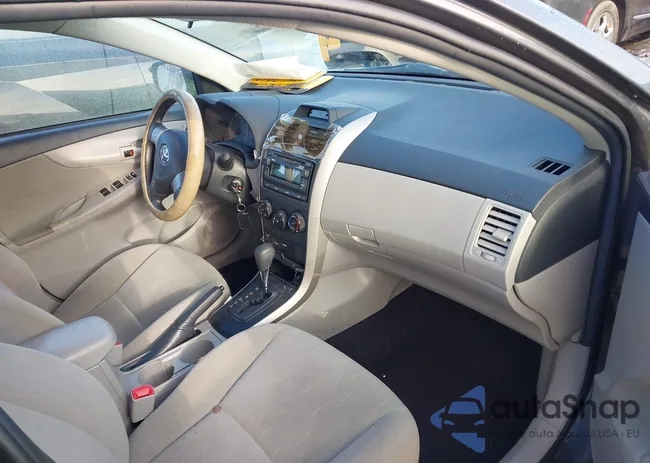 2T1BU4EE2CC835035: 44092001