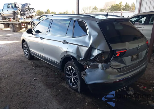 3VV3B7AX6LM102353: 44092083