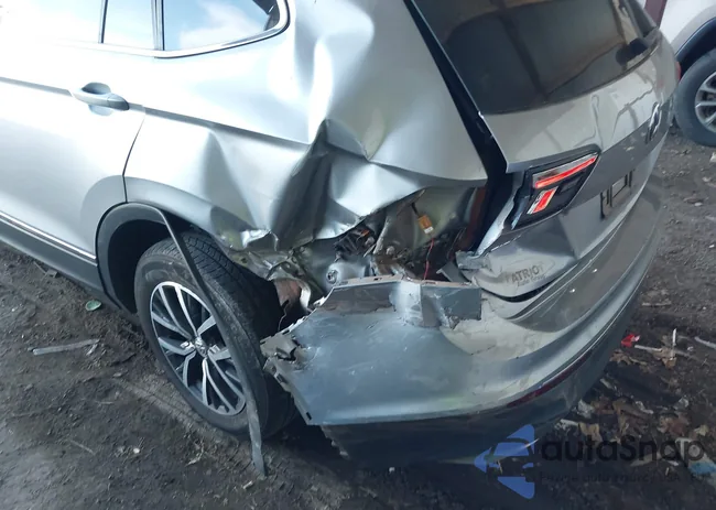 3VV3B7AX6LM102353: 44092083