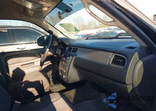 1GNLC2E00DR308268: 44092114