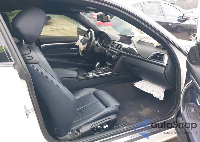 WBA4W3C57KAF92079: 44092126