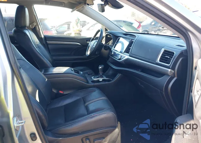 5TDJZRFH8JS890032: 44092134