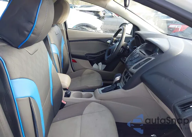 1FAHP3K26CL412513: 44091200