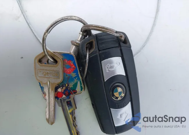 5UXFE43519L037613: 44091202