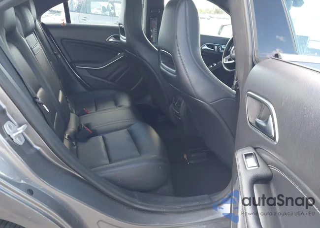 WDDSJ4EB3FN238076: 44091205