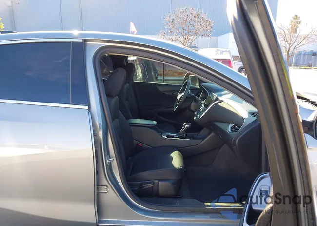 1G1ZB5ST3RF219642: 44091357