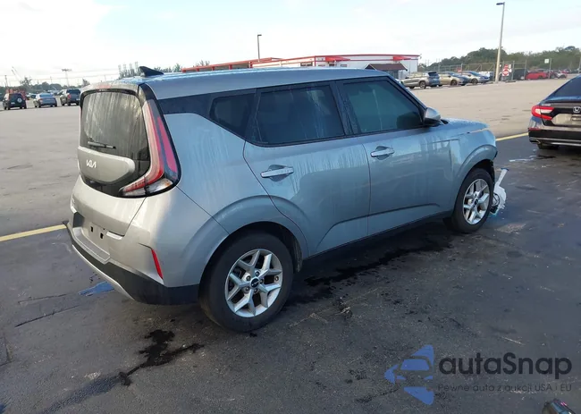 KNDJ23AUXR7916416: 44091428