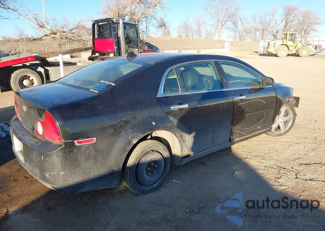 1G1ZD5EU5CF269447: 44092655