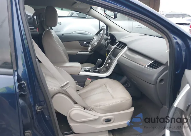 2FMDK3JC3CBA61024: 44092687