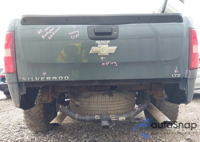 2GCFK13Y371551923: 44092703