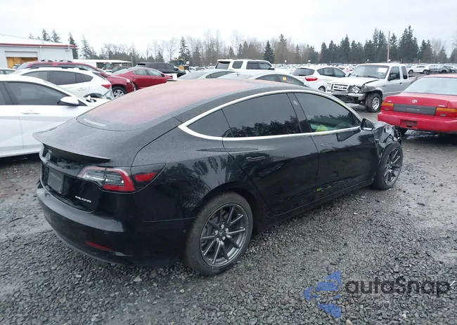 5YJ3E1EB0KF192362: 44092763