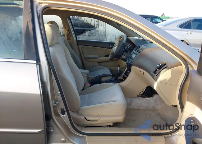 1HGCM56304A024932: 44092781