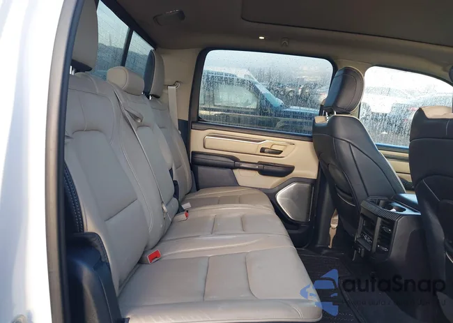 1C6SRFHT7LN319751: 44092942