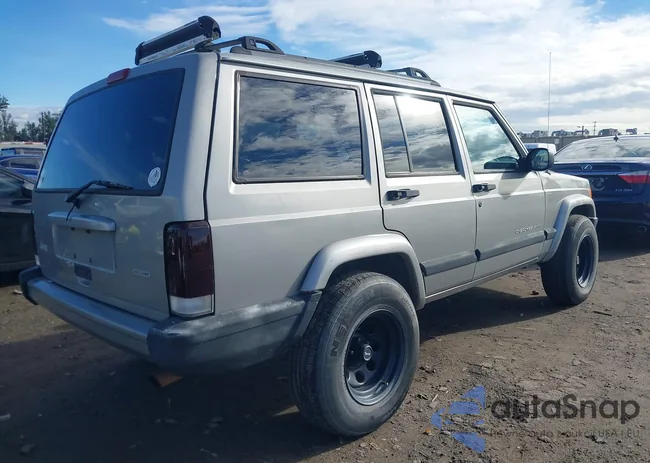 1J4FT48S8YL243753: 44092965