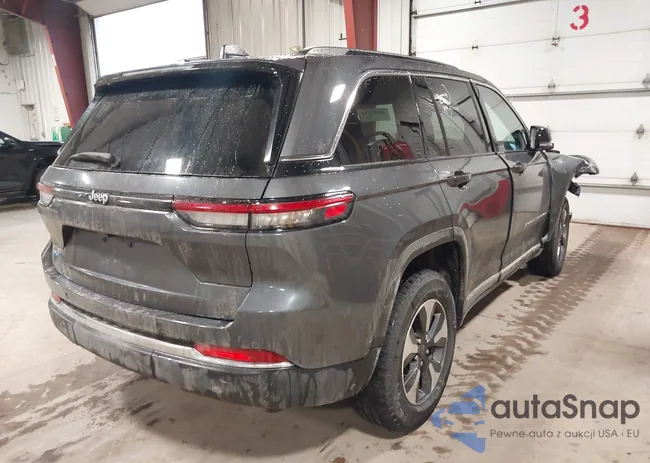 1C4RJYB6XS8700696: 44093144