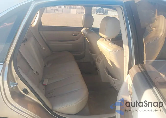 4T1BF28B04U363627: 44093555