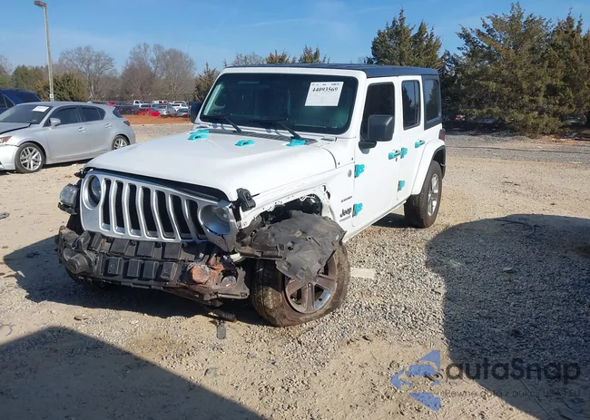 1C4HJXEN3MW592266: 44093569