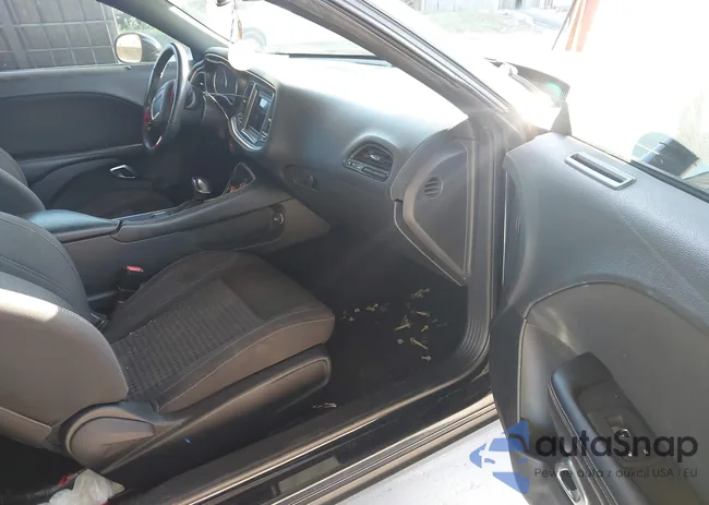 2C3CDZAG6KH731908: 44093586