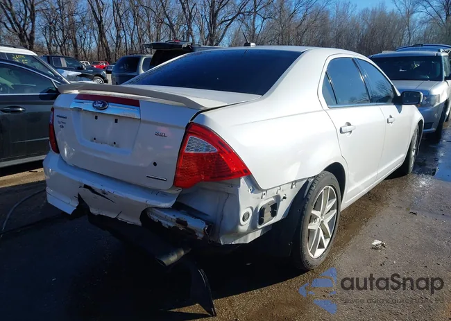 3FAHP0JG5CR211912: 44093591