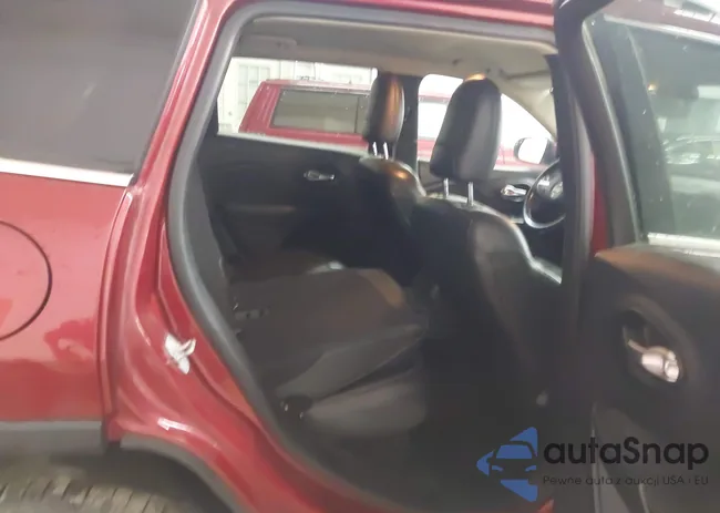 1C4PJMDSXGW123472: 44093619