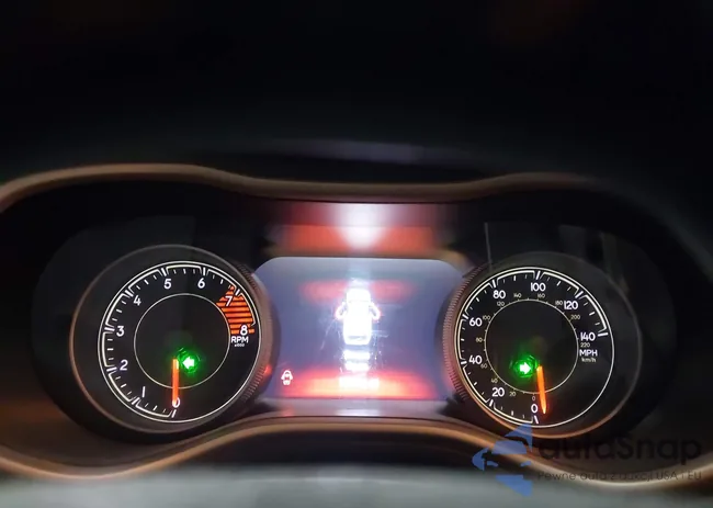 1C4PJMDSXGW123472: 44093619