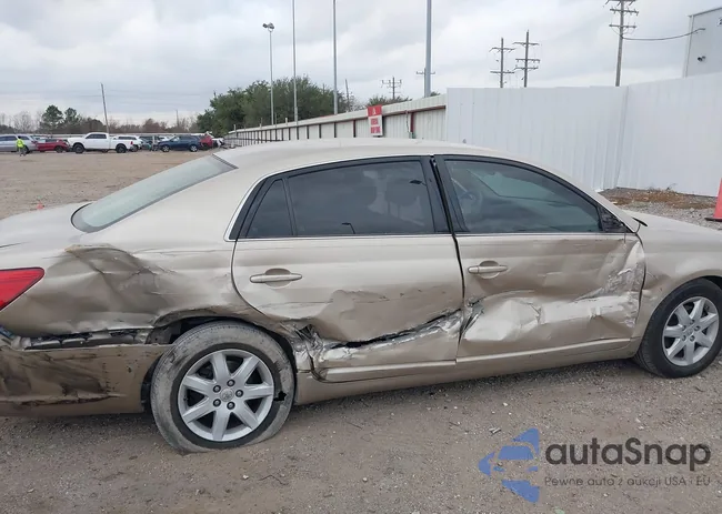 4T1BK36B58U267292: 44093631