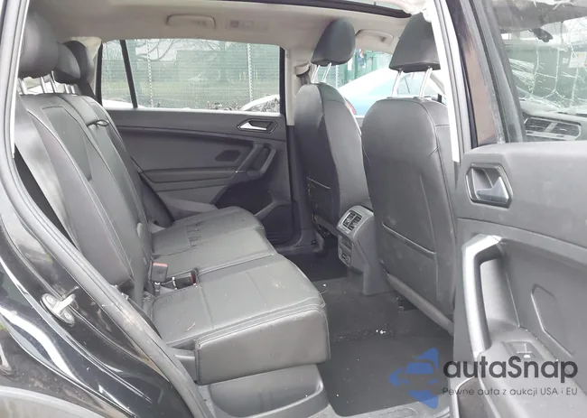 3VV2B7AX7JM138853: 44093681