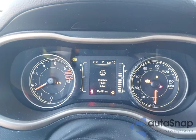 1C4PJLCB8GW176957: 44093764