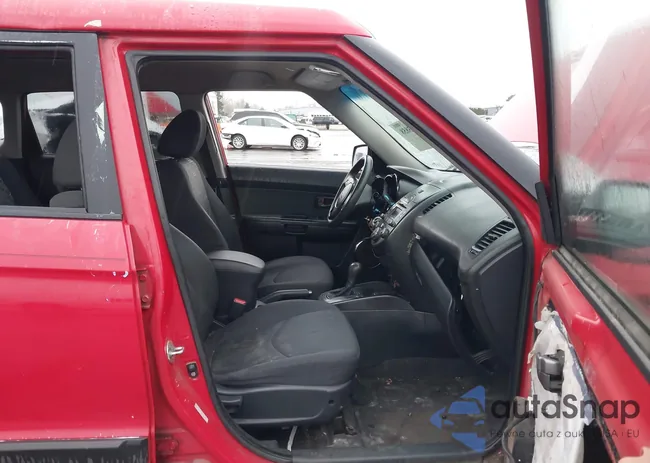 KNDJT2A24B7201482: 44093858