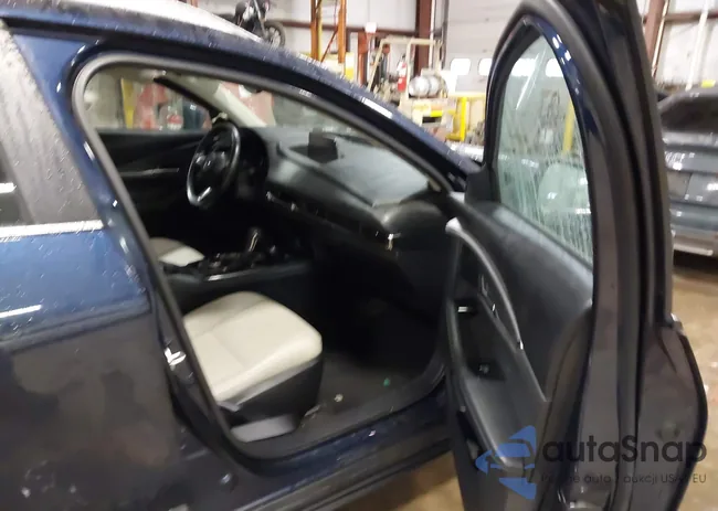 3MVDMBCM4RM628474: 44093896