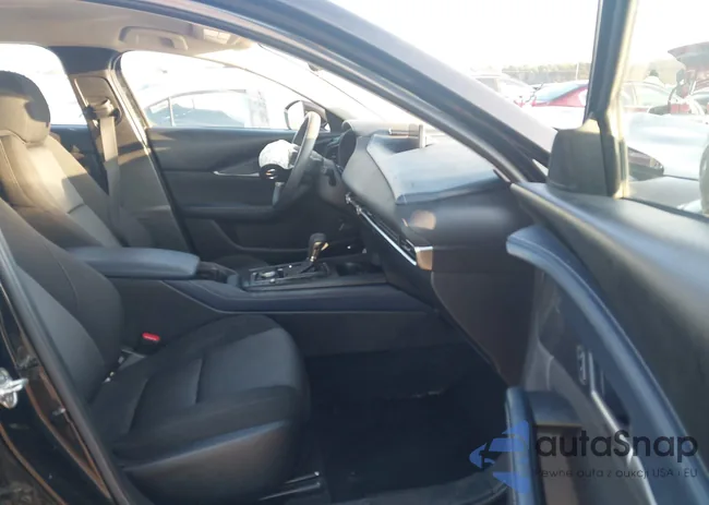 3MVDMBAL2MM221210: 44093927