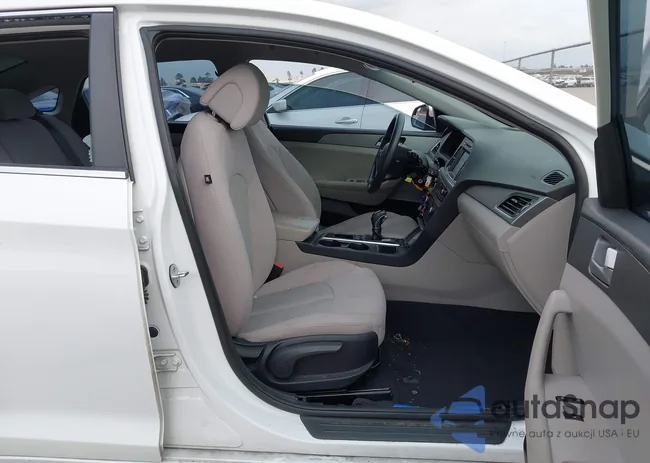 5NPE24AF3GH374156: 44093951