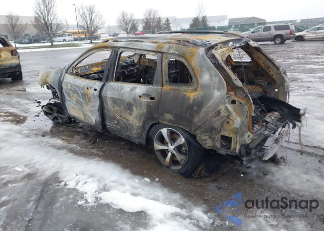 1C4PJMDN8KD413563: 44093967