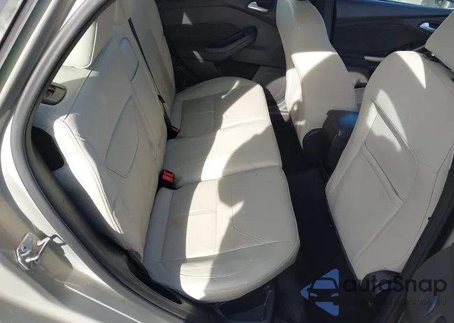 1FADP3J23FL373450: 44094027