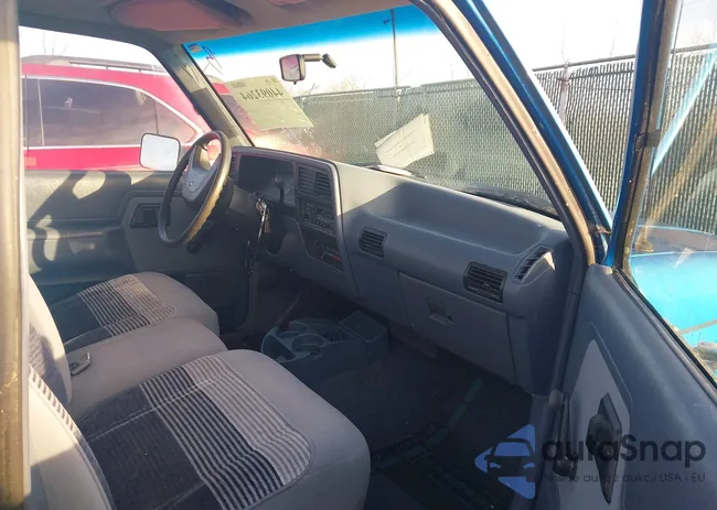 1FTCR10U2NUA46053: 44093264