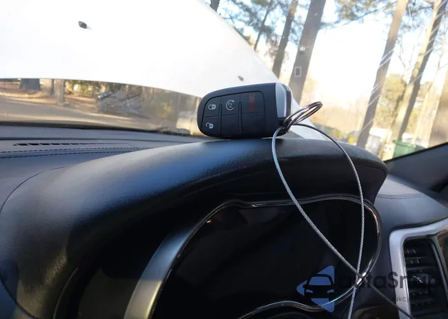 1C4RJFBG2JC333107: 44093312