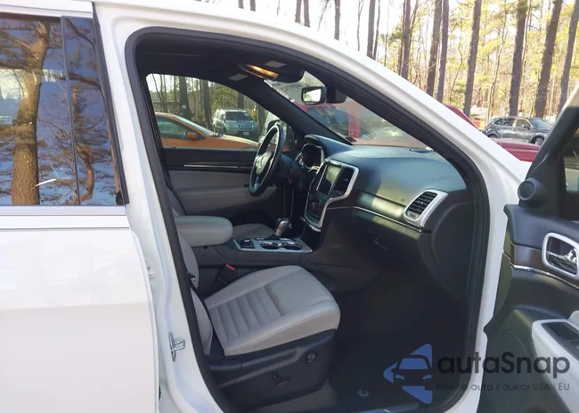 1C4RJFBG2JC333107: 44093312