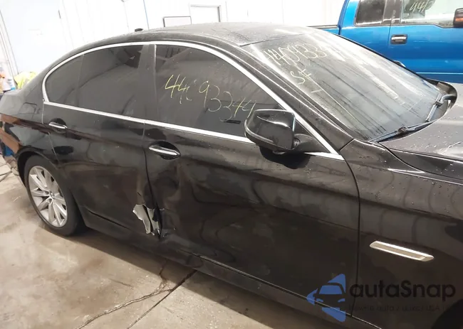 WBA5B3C52GG253487: 44093344