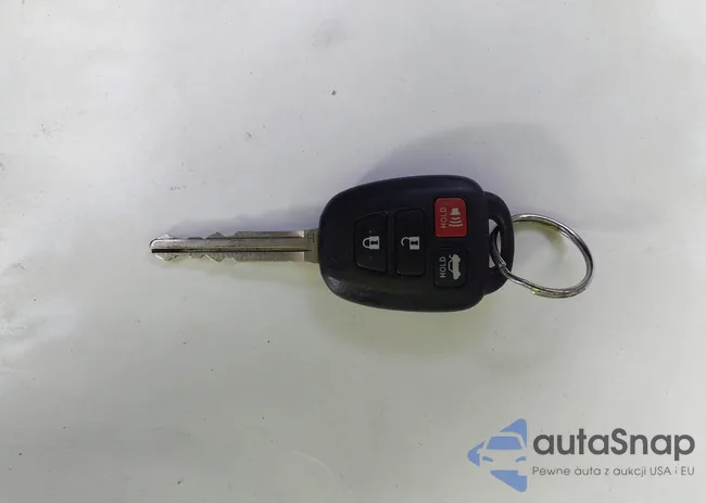 2T1BURHE9EC166385: 44093348